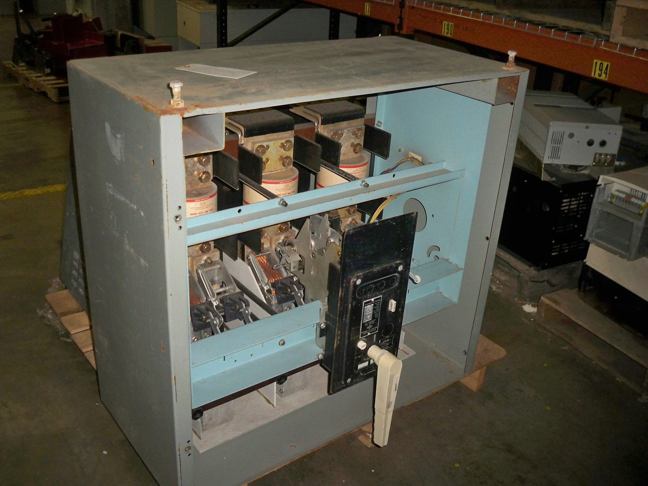 Picture of SP-2 Federal Pacific Electric 4000 Amp 600 Volt Pressure Contact Switch M/O D/O