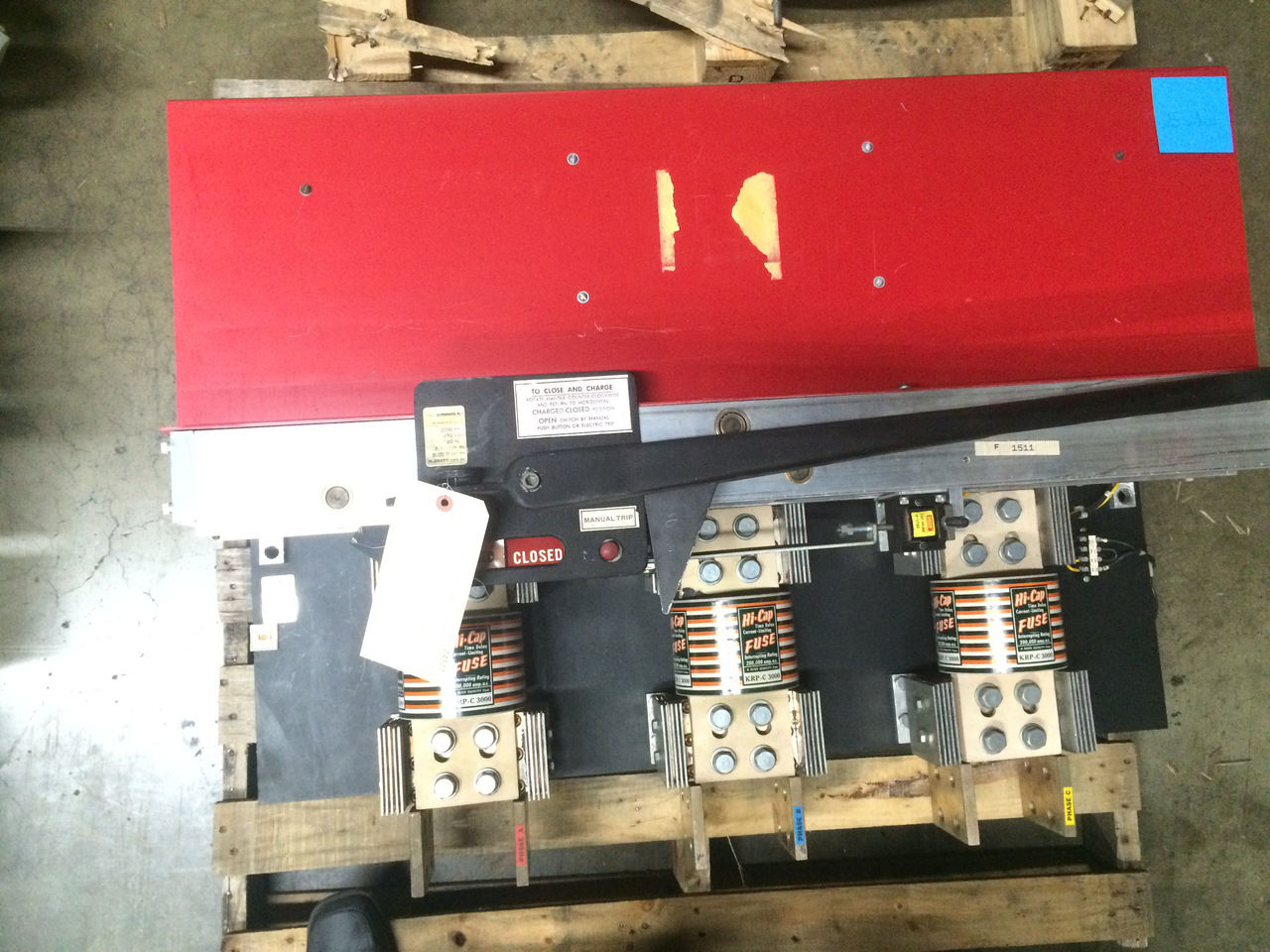 Picture of QA-3033-ET Pringle 3000 Amp 480 Volt Pressure Contact Switch Black W/ST