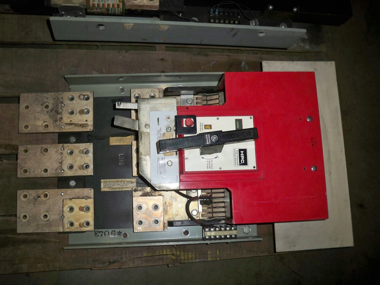 Picture of THPC3430ET1 General Electric 3000 Amp 480 Volt HPC Switch W/ST