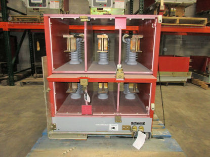 Picture of Square D Manual Ground & Test Unit, 27KV, 2000A #23037 R&G
