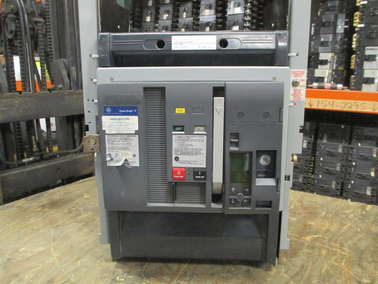 Picture of General Electric SSD30D330 Power Break Breaker 3000 Amp 600 Volt AC E/O D/O