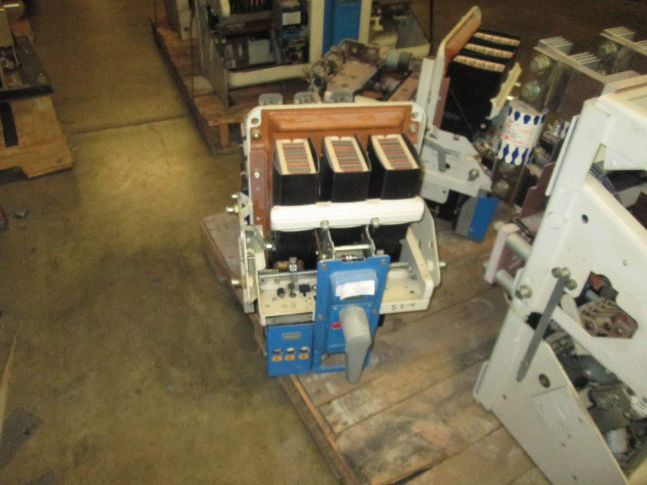Picture of AKU-1A-25-1 GE 600A 600V MO/DO Fused Air Breaker