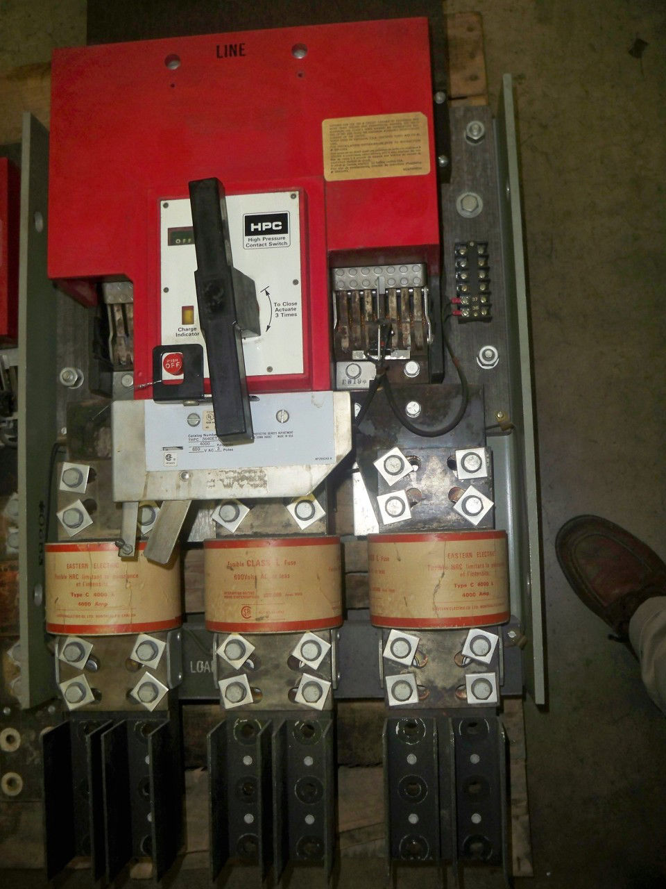 Picture of THPC3640ET1 General Electric 4000 Amp 600 Volt HPC Switch W/ST