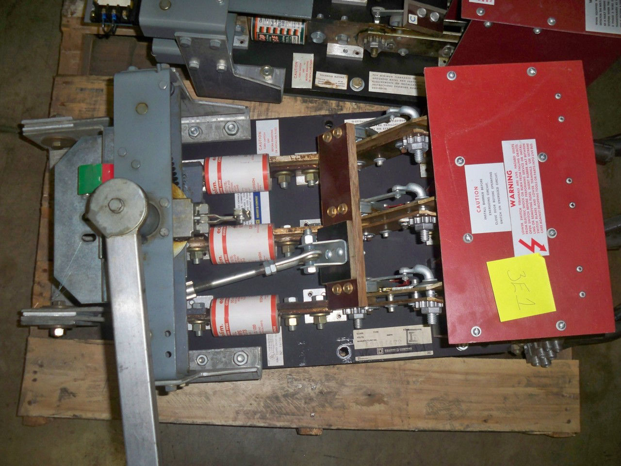 Picture of BLO32120T Square D 1200 Amp 240 Volt Pressure Contact Switch Black