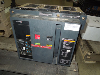 Picture of MP16H1 Merlin Gerin Masterpact Circuit Breaker 1600A 3P 600 VAC M/O D/O
