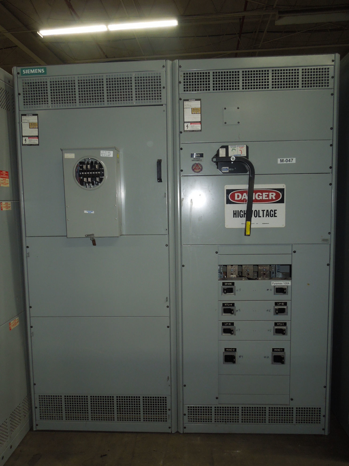 Picture of Siemens Switchboard 2000 Amp 208Y/120V Pringle QA2033S Main Fusible Panel NEMA 1 R&G