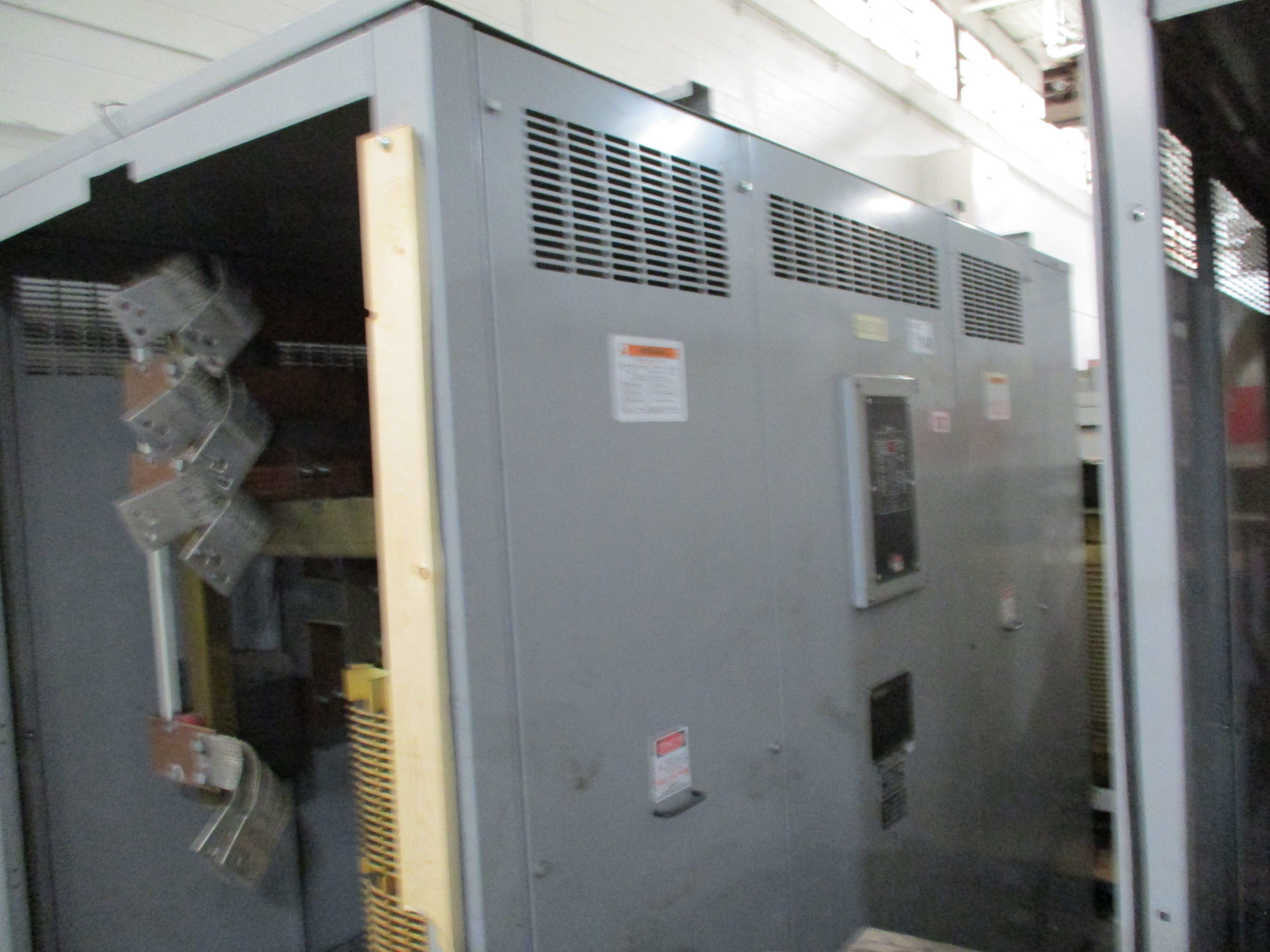 Picture of Siemens Medium Voltage Dry Type Transformer | 1500/2000 KVA 6900-480Y/277 Volt | 3 Phase NEMA 1 R&G