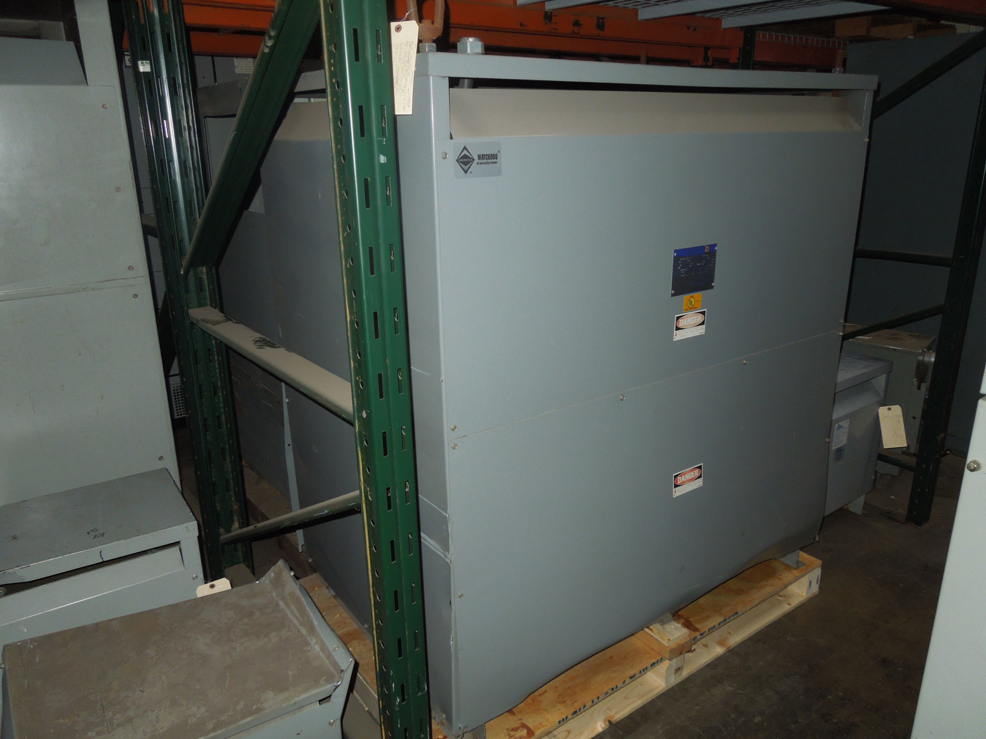 Picture of Square D Low Voltage Dry Type Transformer | 500 KVA 480-208Y/120 Volt | 3 Phase NEMA 1 R&G