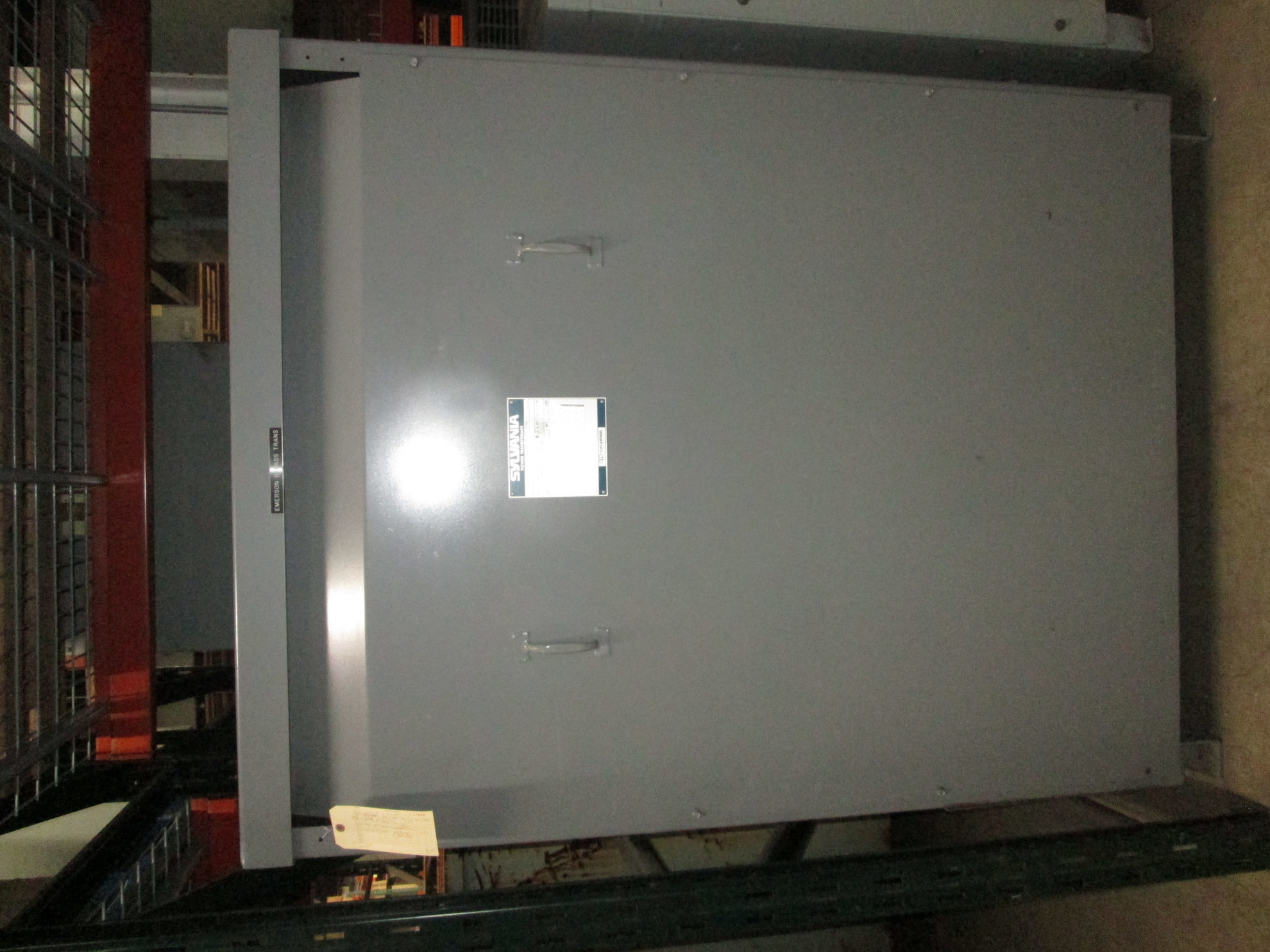 Picture of Sylvania Low Voltage Dry Type Transformer | 500 KVA 480-208Y/120 Volt | 3 Phase NEMA 1 R&G