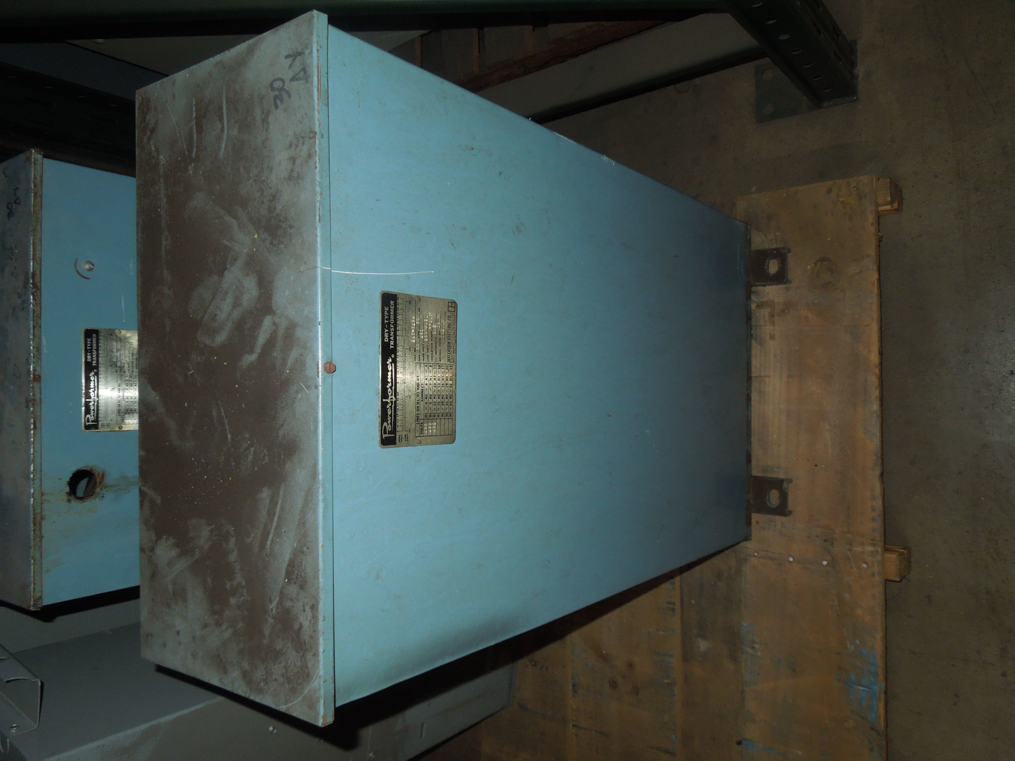 Picture of Jefferson Low Voltage Dry Type Transformer | 30 KVA 480-208Y/120 Volt | 3 Phase NEMA 1 R&G