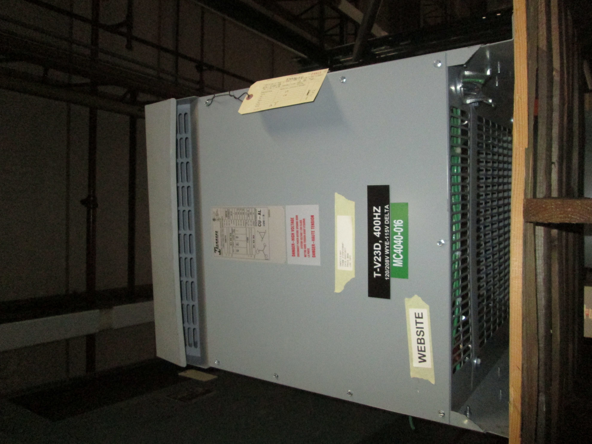 Picture of Hammond Low Voltage Dry Type Transformer | 37.5 KVA 208Y-115 Volt | 3 Phase NEMA 3R R&G