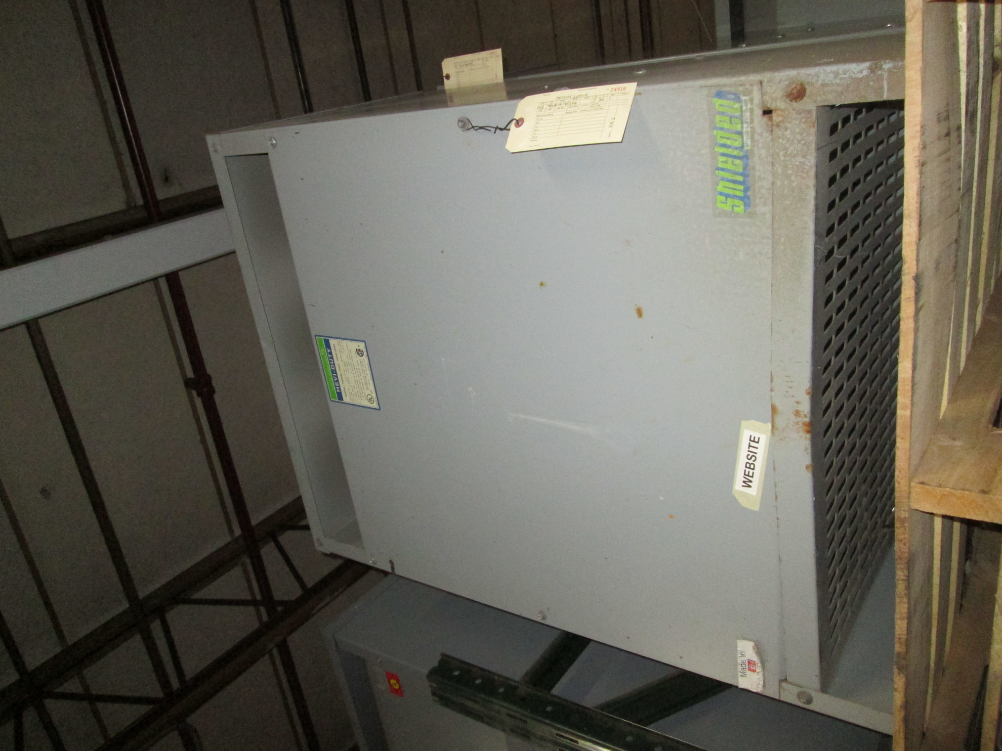 Picture of Hevi-Duty/ GS Low Voltage Dry Type Transformer | 145 KVA 460-460Y/266 Volt | 3 Phase NEMA 1 R&G