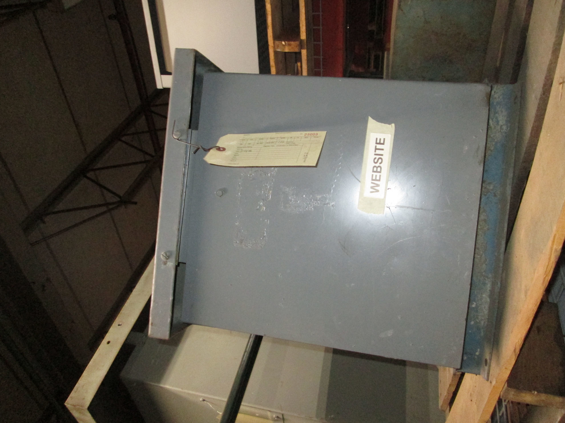 Picture of Power Magnetics Low Voltage Dry Type Transformer | 15 KVA 480-460Y/266 Volt | 3 Phase NEMA 1 R&G