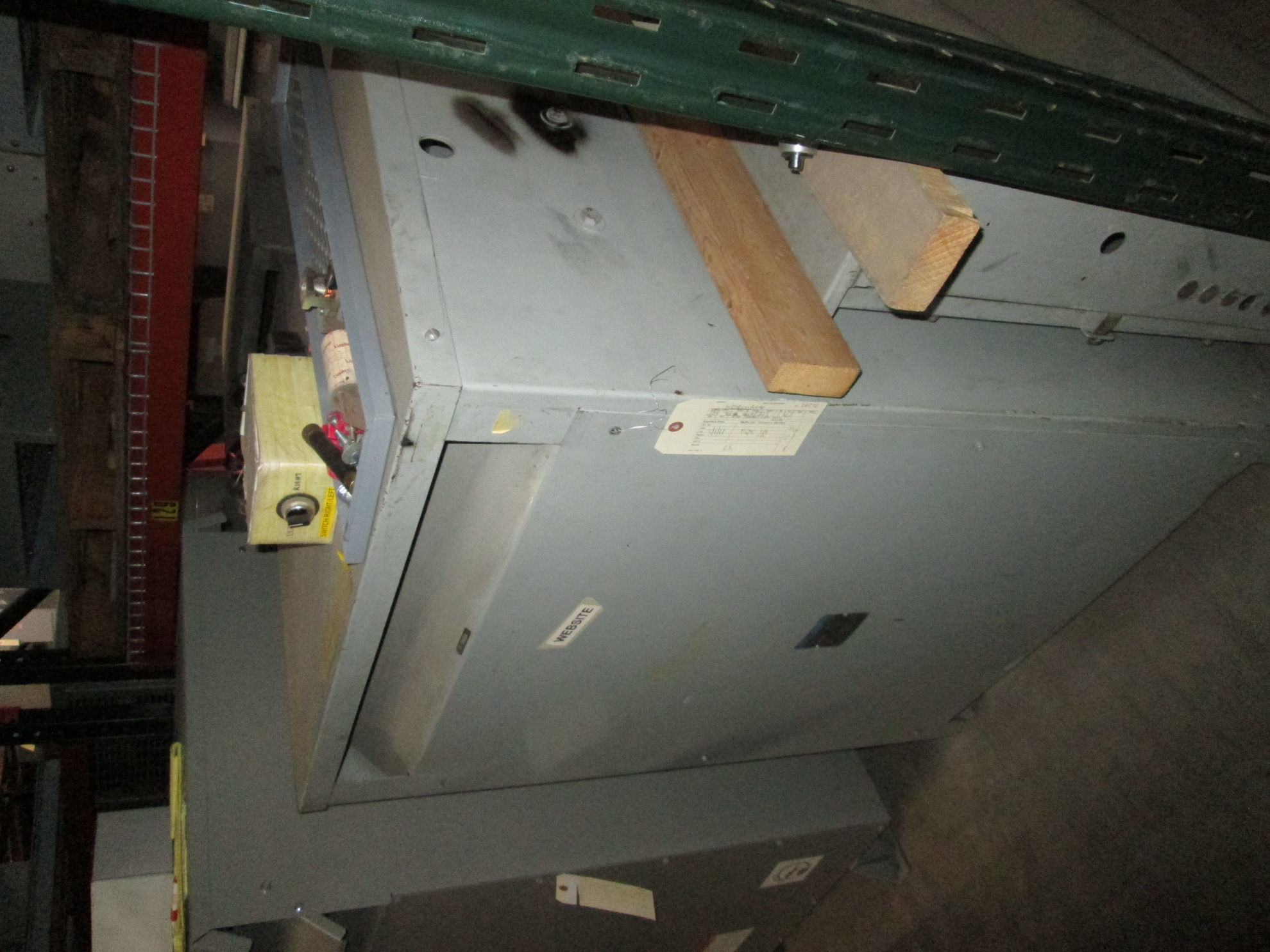 Picture of Westinghouse Low Voltage Dry Type Transformer | 220 KVA 460-460Y/233 Volt | 3 Phase NEMA 1 R&G