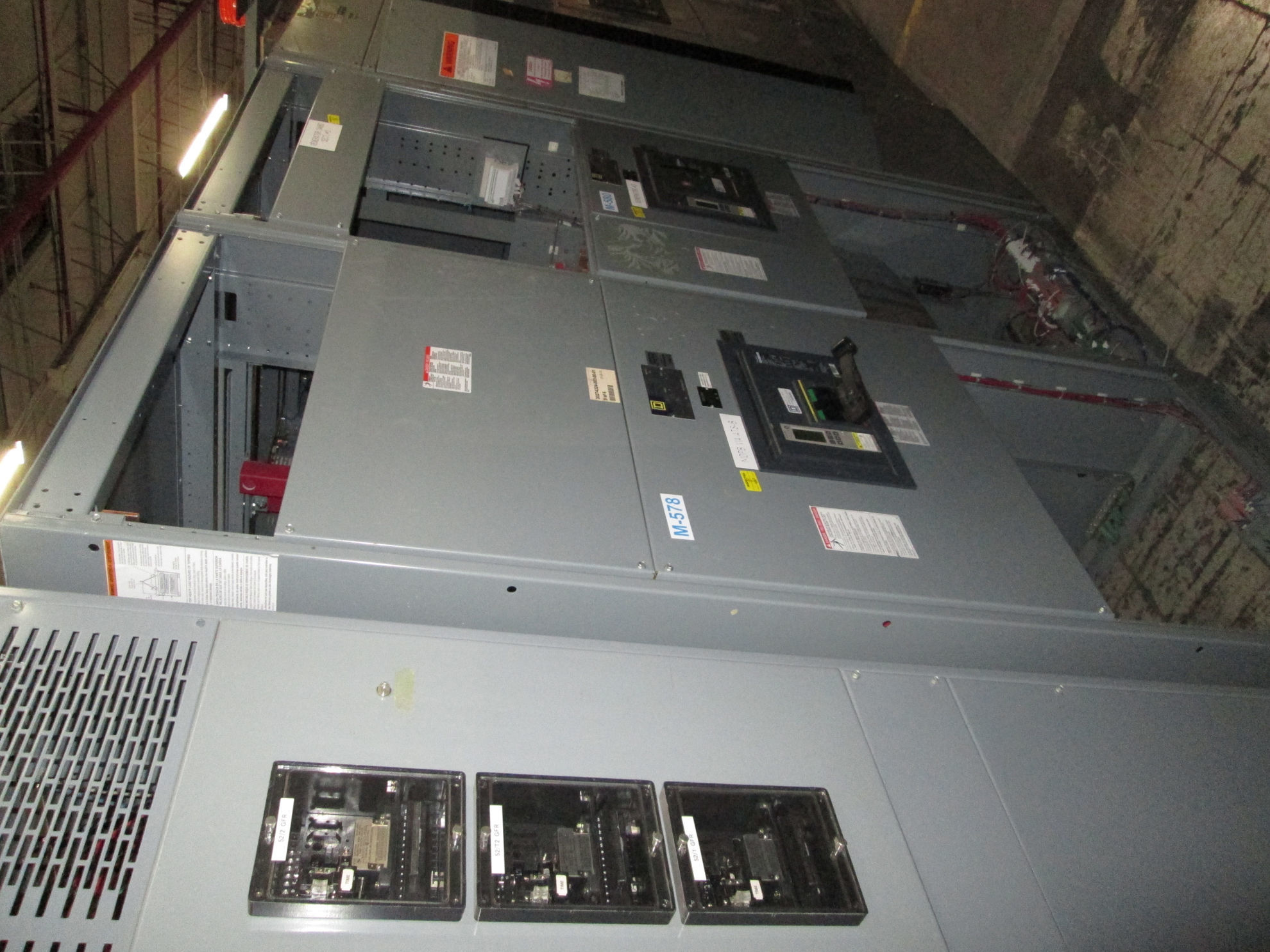 Picture of Square D QED Power Style Switchboard 1600 Amp 480Y/277 Volt 3 Ph 4 W NEMA 1 R&G