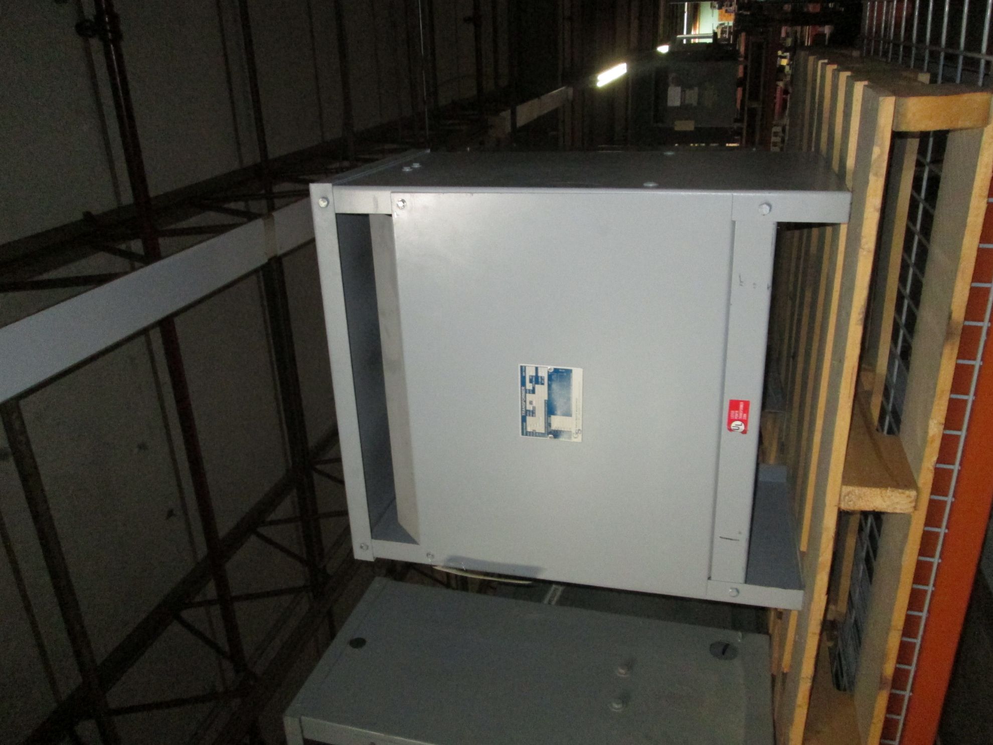 Picture of Hevi-Duty Low Voltage Dry Type Transformer | 500 KVA 480-208Y/120 Volt | 3 Phase NEMA 1 R&G