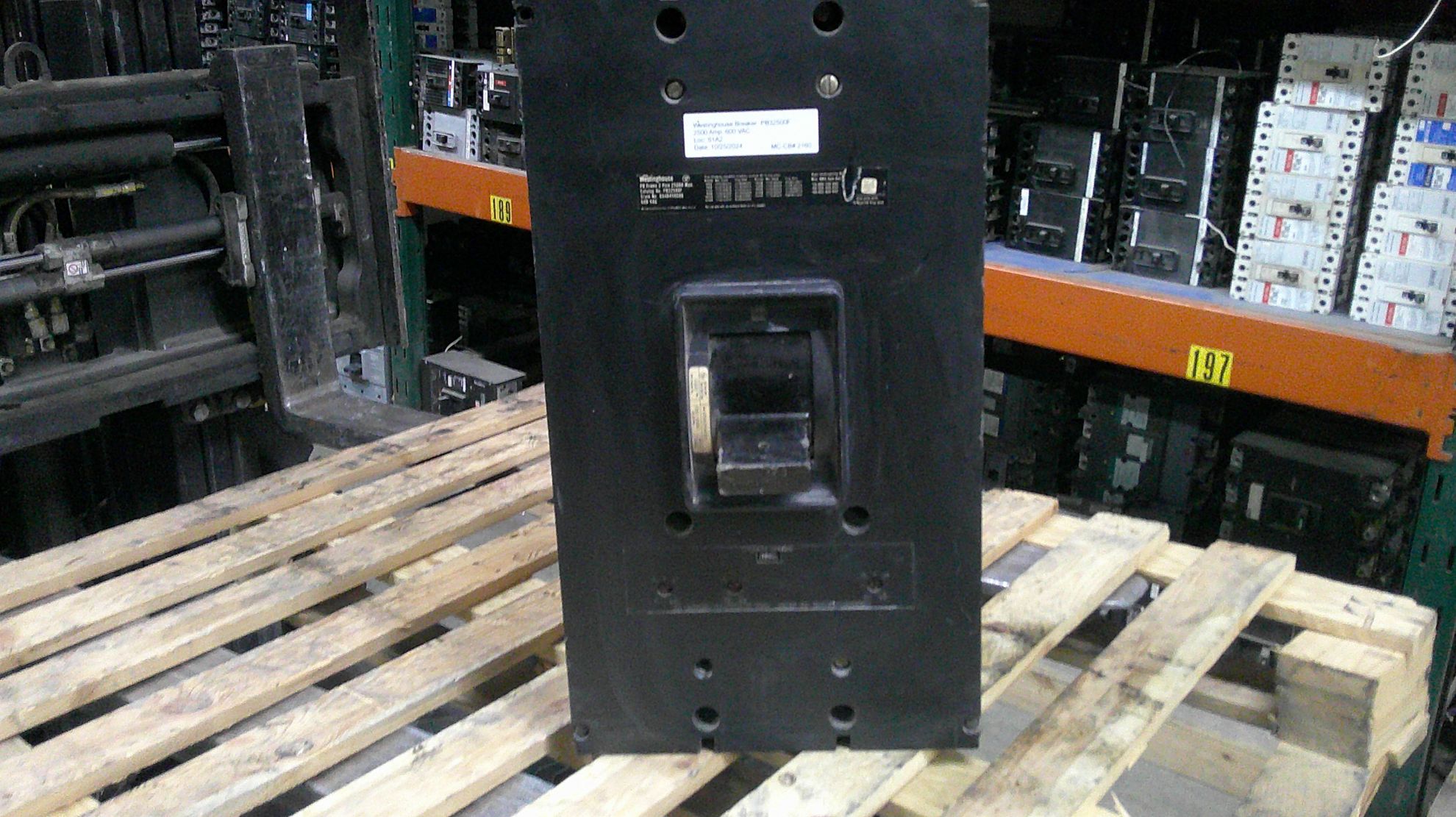 Picture of Westinghouse PB32500F Circuit Breaker 2500 Amp 600 Volt AC M/O F/M