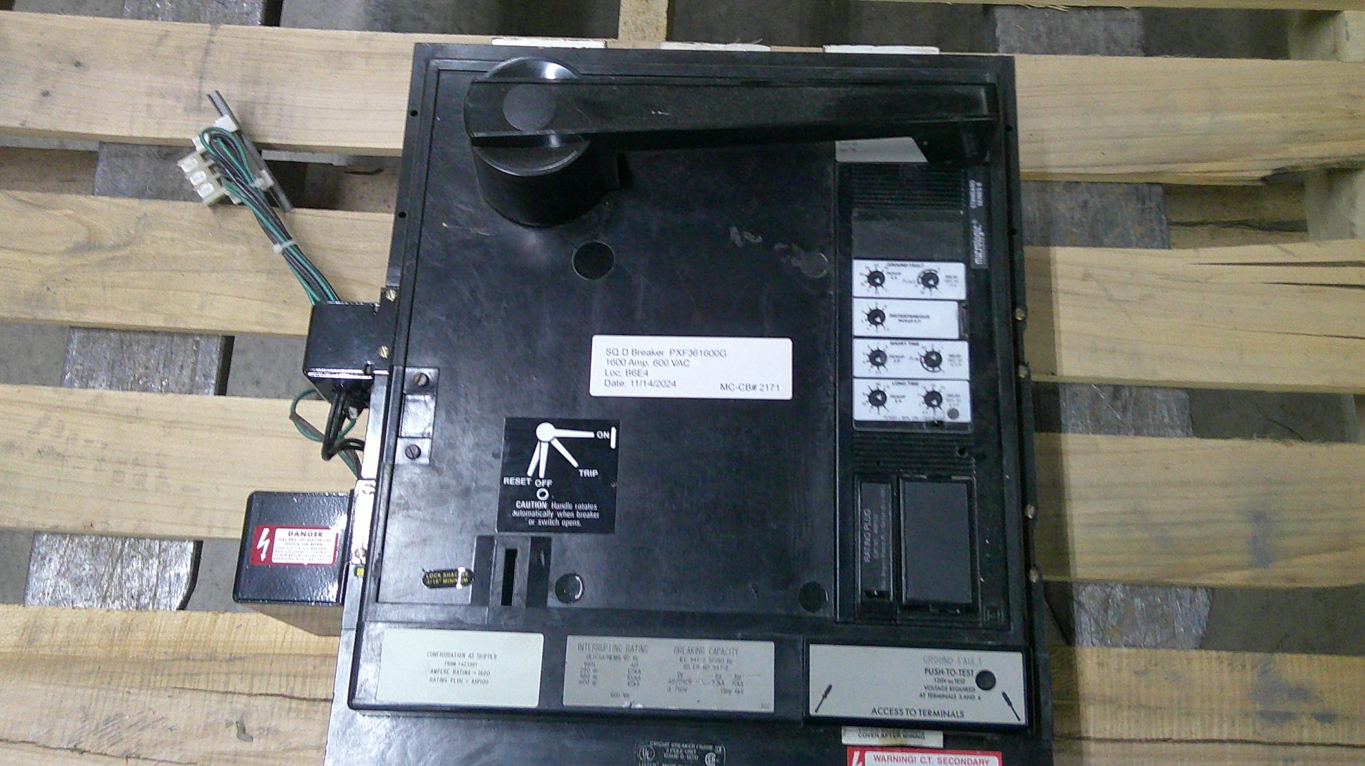Picture of Square D PXF361600G Circuit Breaker 1600 Amp 600 Volt AC M/O F/M
