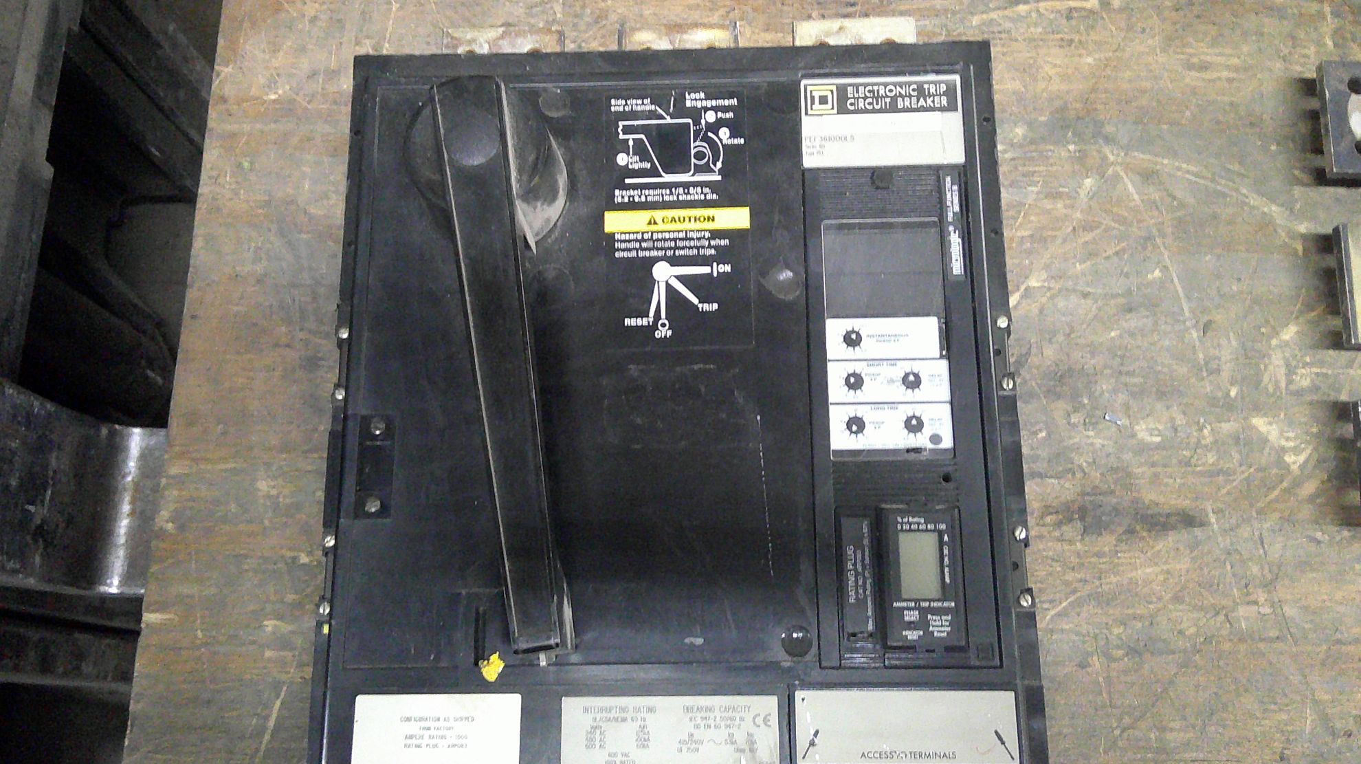 Picture of Square D PEF361000LS Circuit Breaker 1200 Amp 600 Volt AC M/O F/M