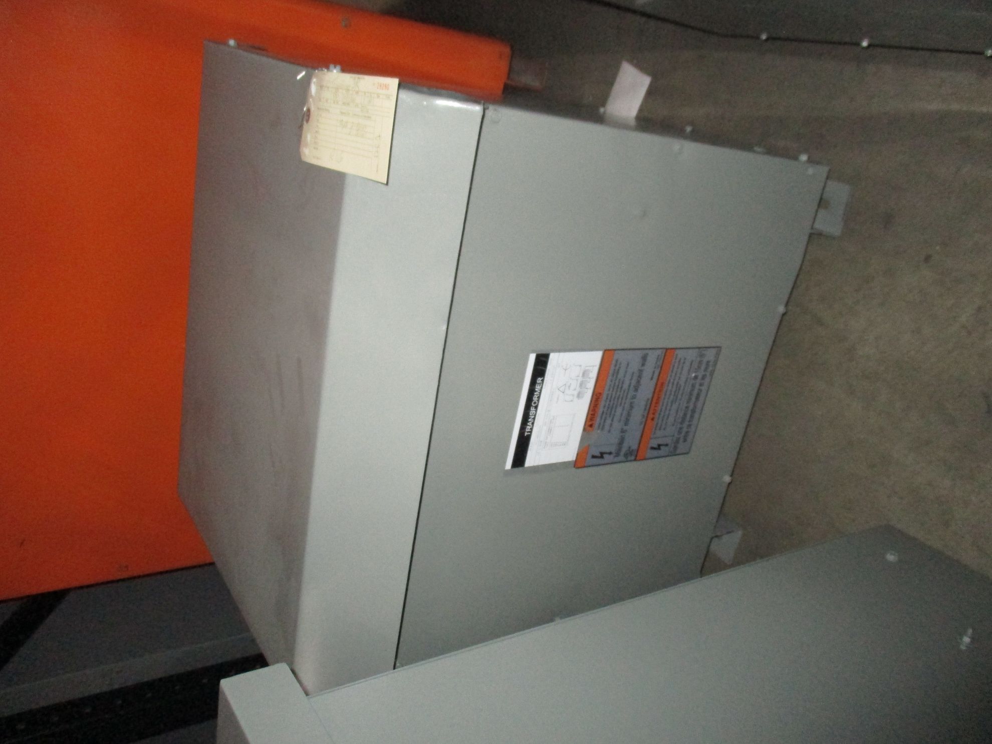 Picture of Westinghouse Low Voltage Dry Type Transformer | 45 KVA 480-208Y/120 Volt | 3 Phase NEMA 3R R&G