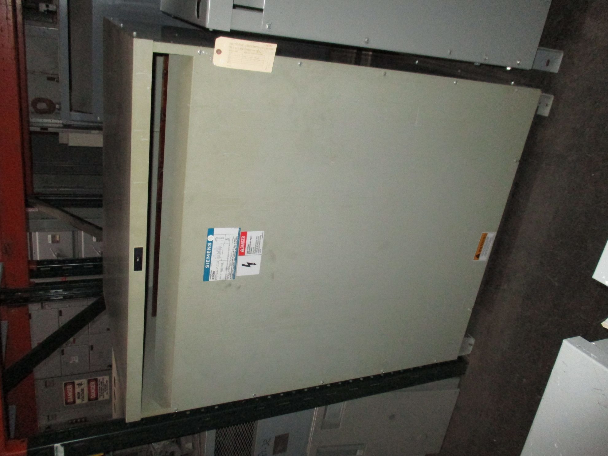 Picture of Siemens Low Voltage Dry Type Transformer | 500 KVA 480-240Y/120 Volt | 3 Phase NEMA 1 R&G