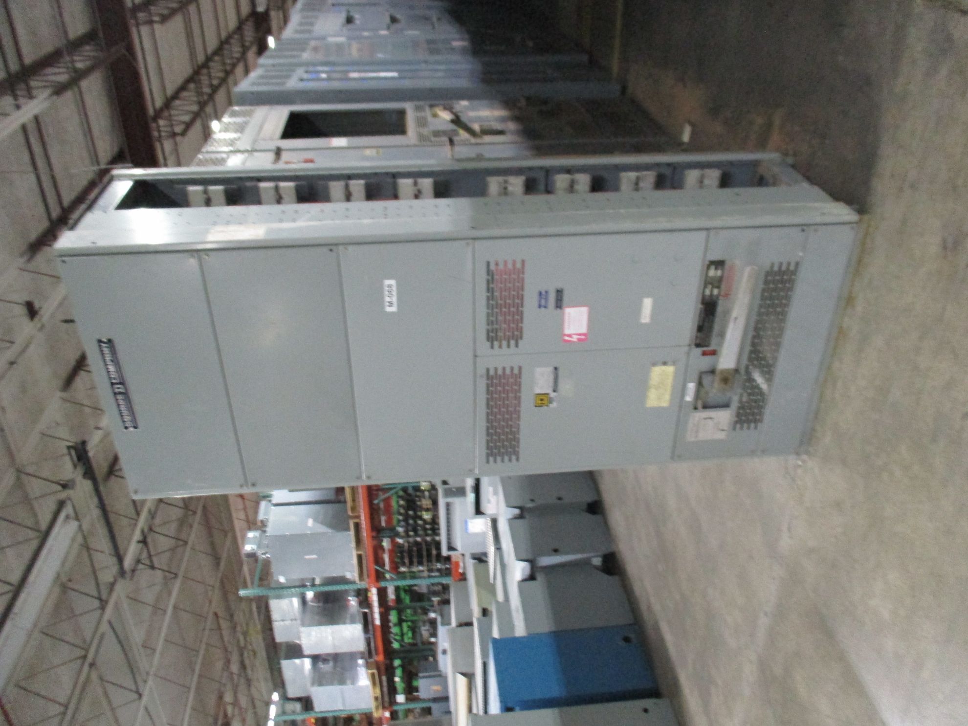 Picture of Square D QED Power Style Switchboard 2000 Amp Main Fusible 208Y/120 Volt 3 Ph 4 W NEMA 1 R&G