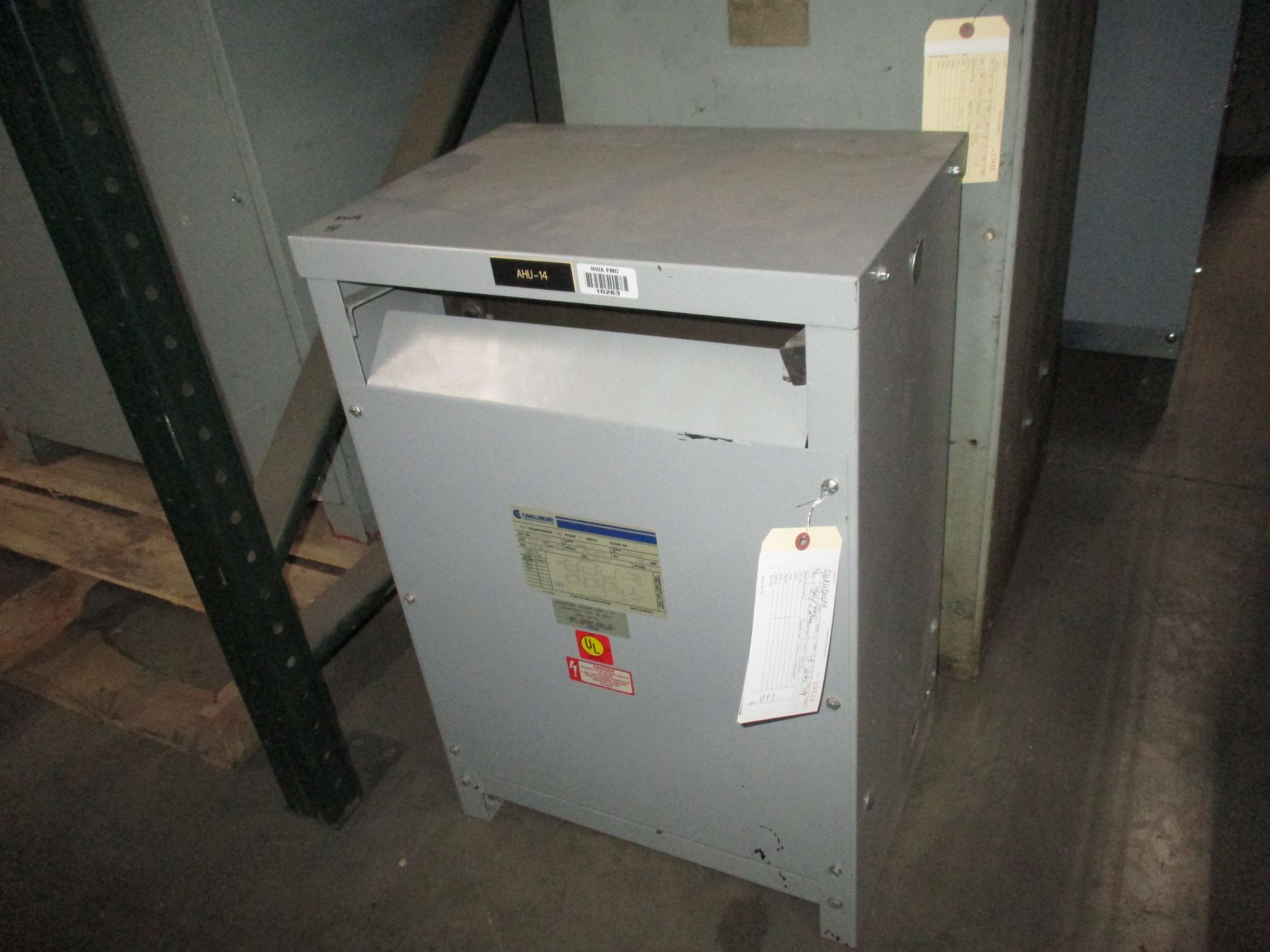 Picture of Challenger Low Voltage Dry Type Transformer | 51 KVA 460-460Y/266 Volt | 3 Phase NEMA 1 R&G