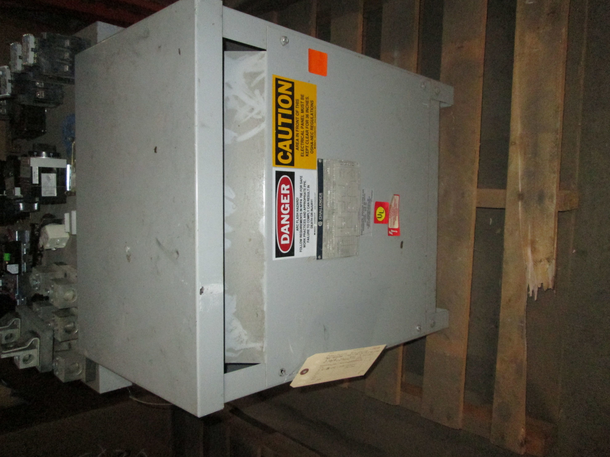 Picture of Challenger 11 KVA 460-460Y/266 Volt 3 Phase Low Voltage Dry Type Transformer R&G