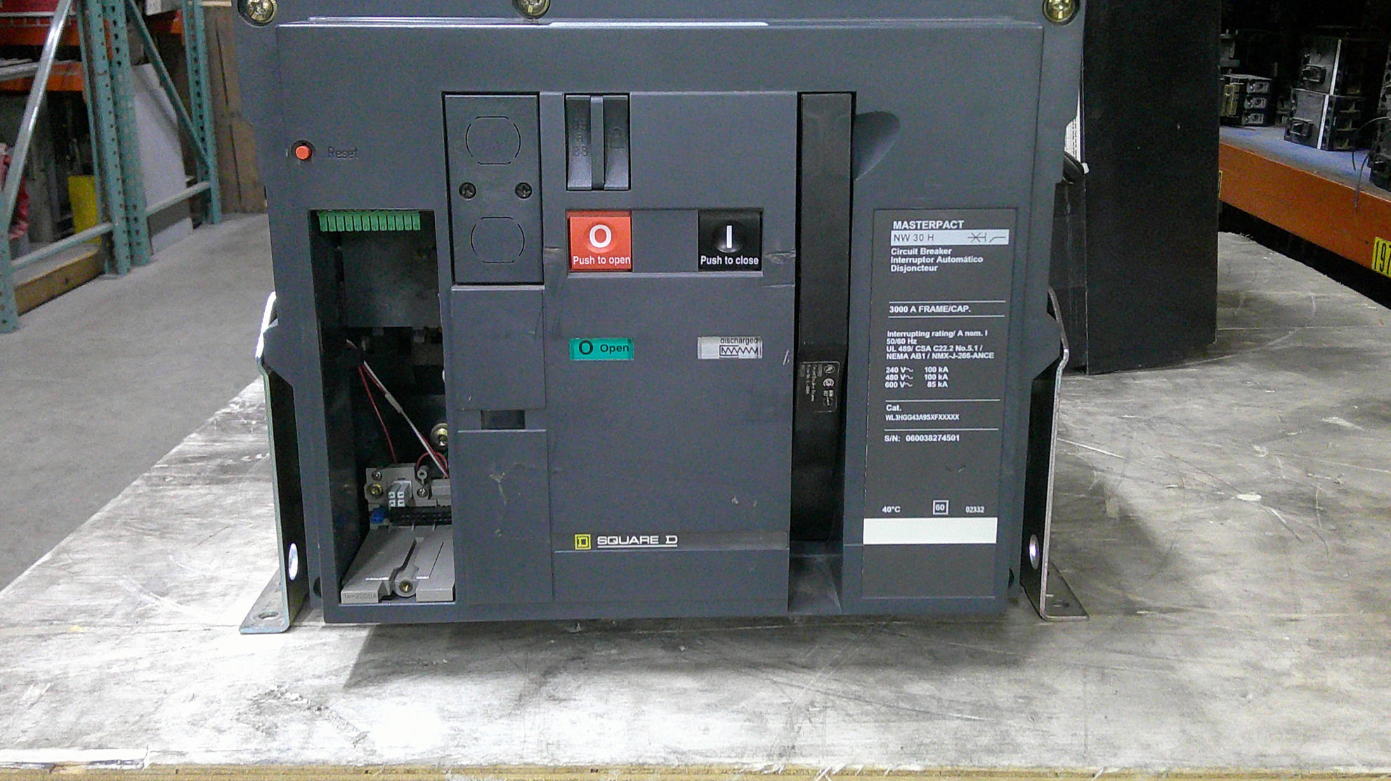 Picture of Square D MasterPact NW30H Circuit Breaker 3000 Amp 600 Volt AC M/O F/M