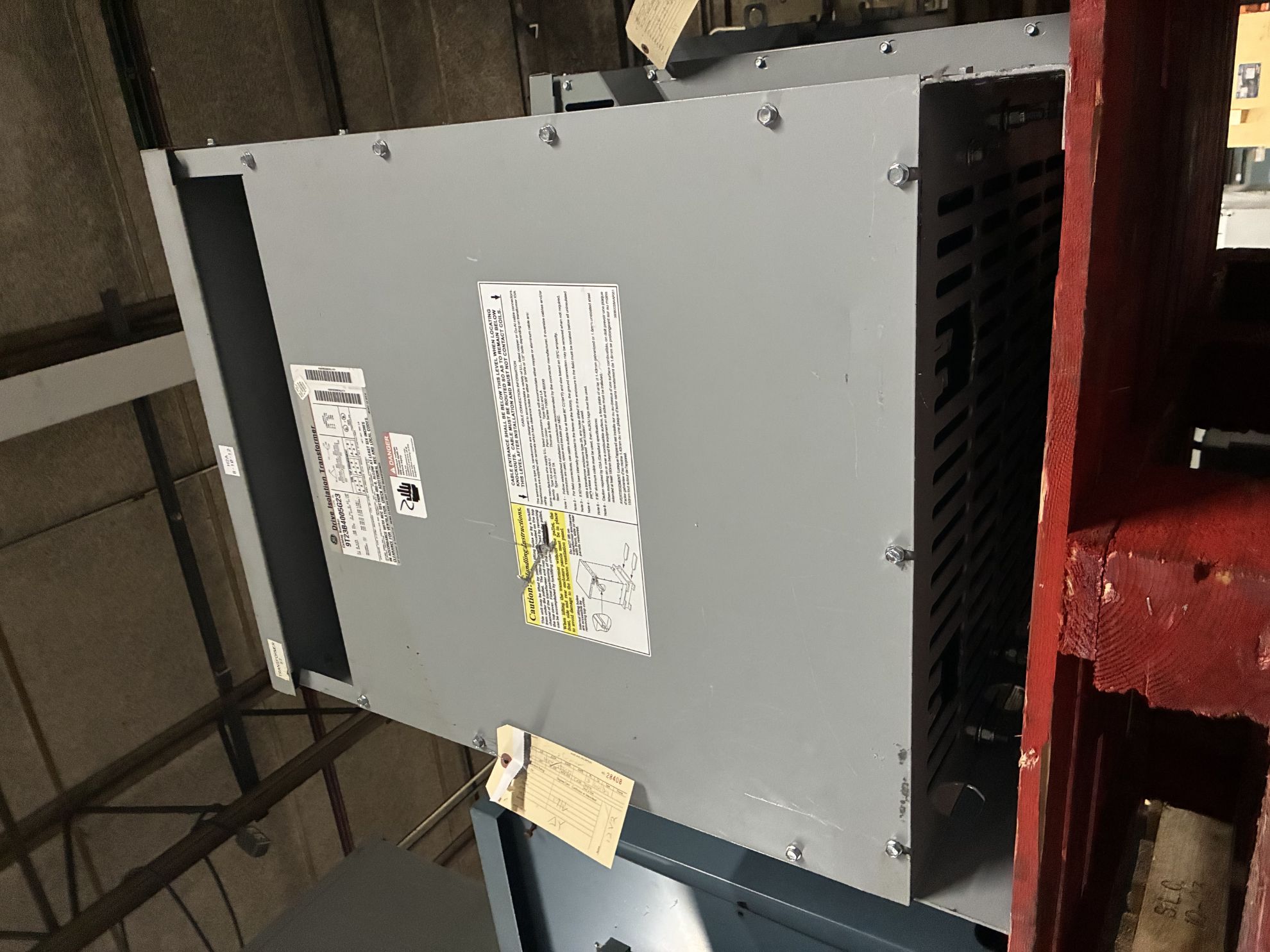Picture of General Electric Low Voltage Dry Type Transformer | 51 KVA 460-230Y/133 Volt | 3 Phase NEMA 1 R&G